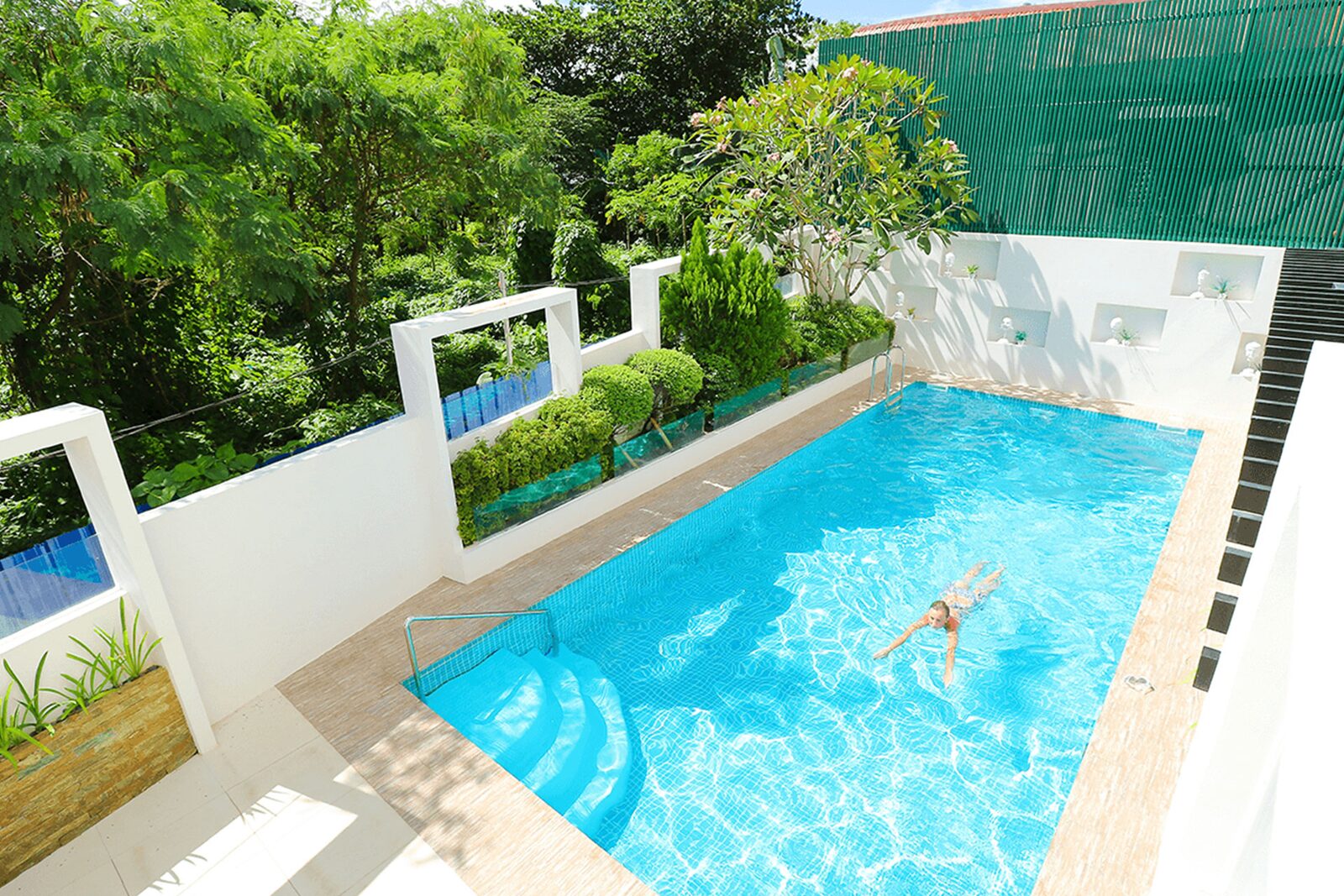 Guest only swimming pool